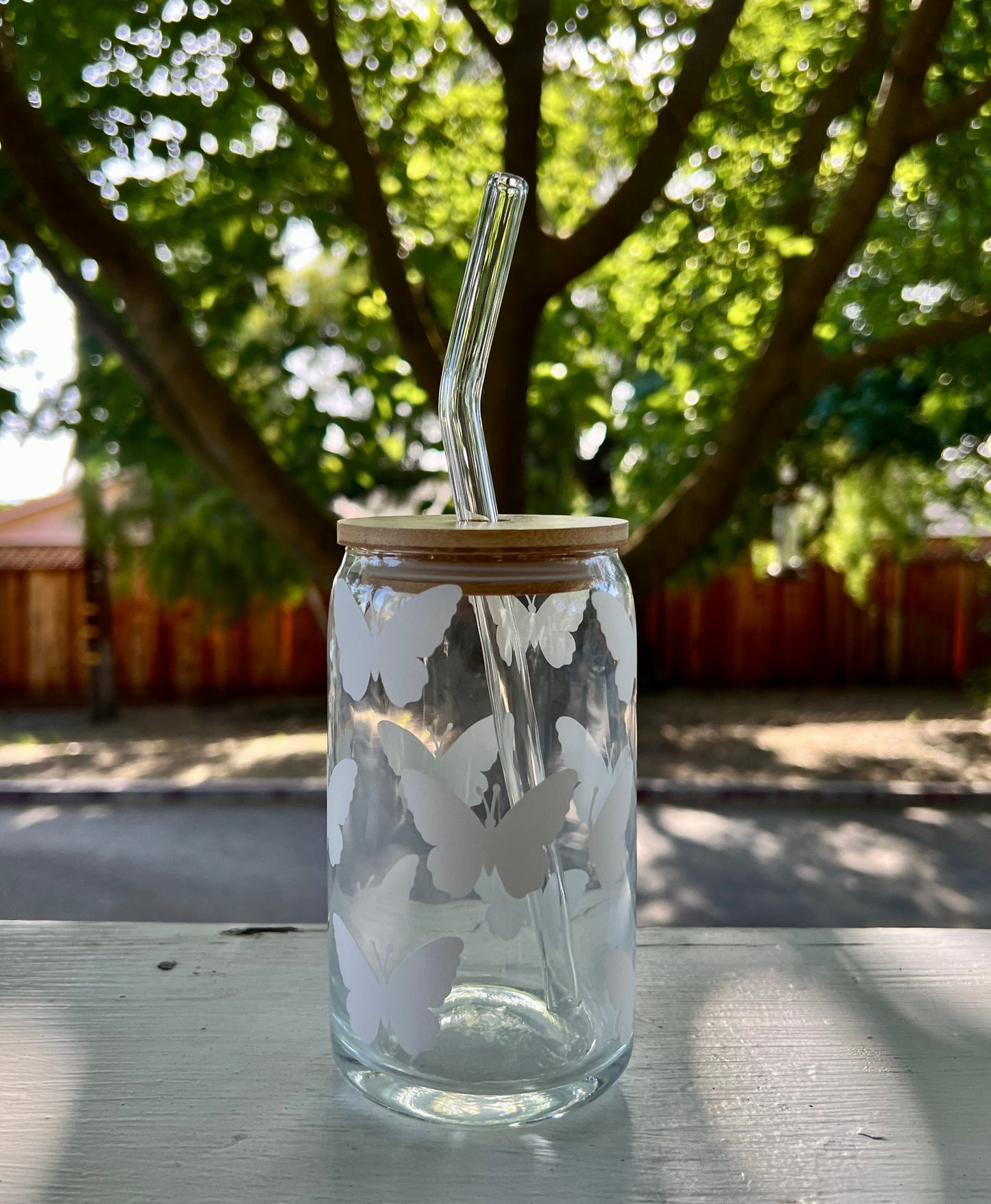 Butterfly Glass w/ Lid & Straw